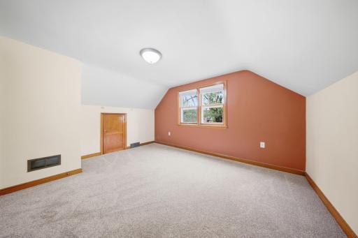 1014 5th Avenue E, Menomonie, WI 54751