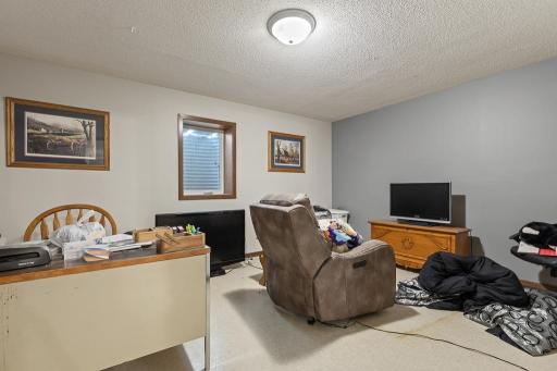 1100 Jefferson Avenue, Marshall, MN 56258