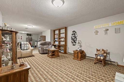 1100 Jefferson Avenue, Marshall, MN 56258