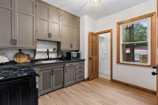 3212 Park Avenue, Minneapolis, MN 55407