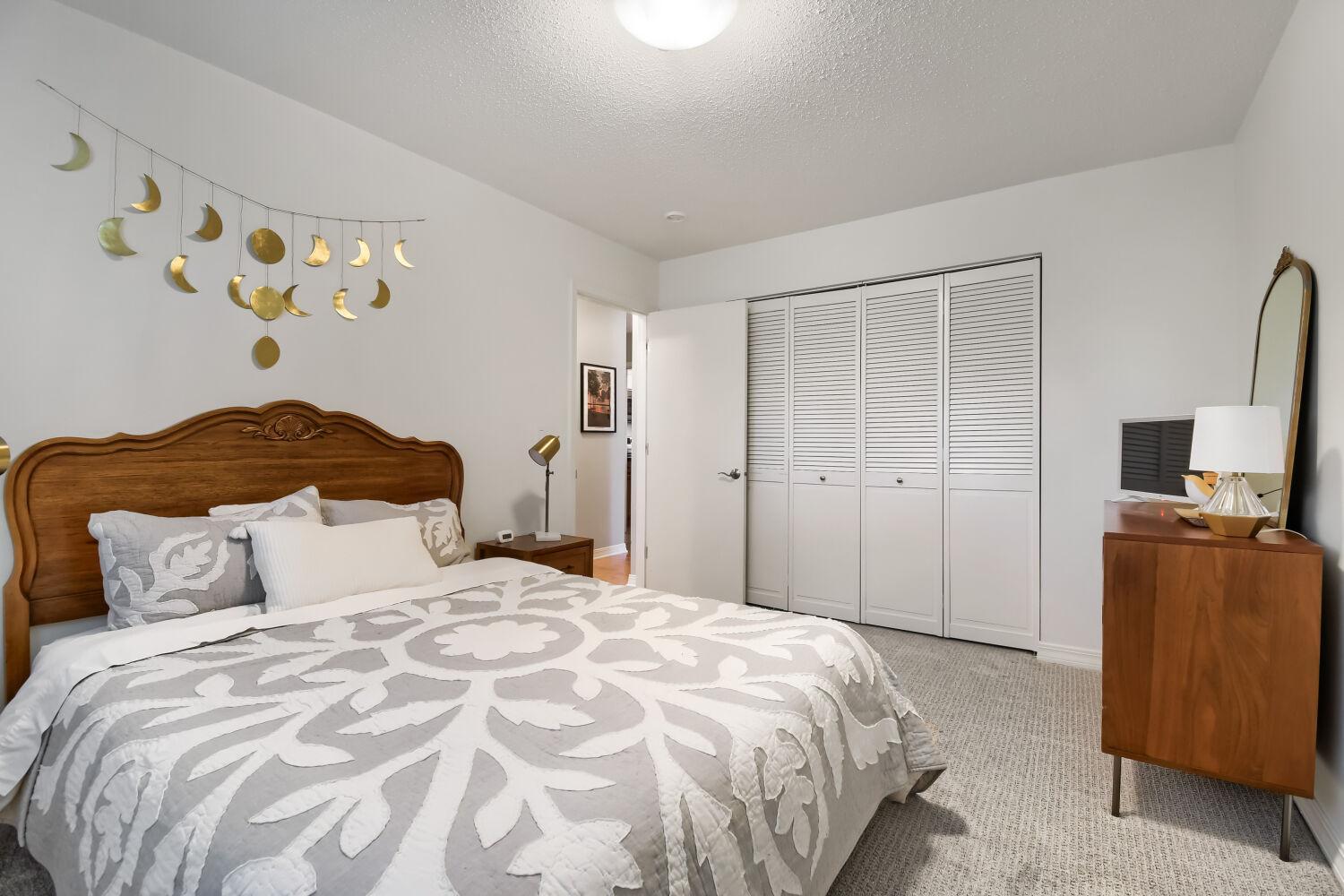 2727 w 43rd st 412 - Web Quality - 014 - 14 Bedroom.jpg