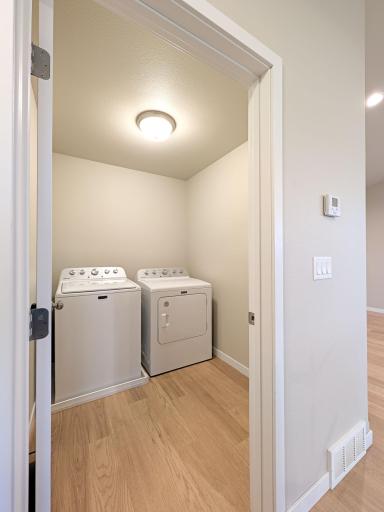 2553 FULTON Loop S, Fargo, ND 58104