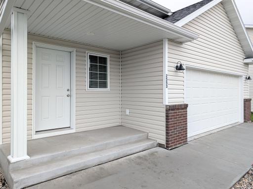 2553 FULTON Loop S, Fargo, ND 58104