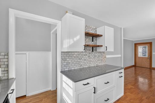 3943 Thomas Avenue N, Minneapolis, MN 55412