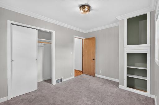 3943 Thomas Avenue N, Minneapolis, MN 55412