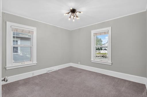 3943 Thomas Avenue N, Minneapolis, MN 55412