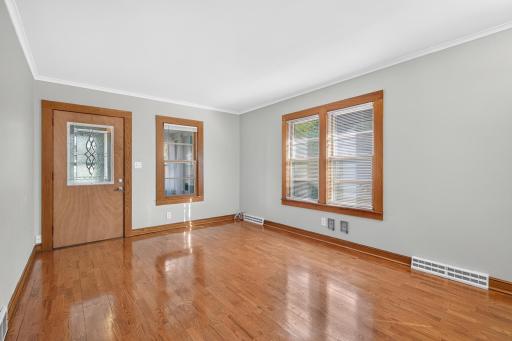 3943 Thomas Avenue N, Minneapolis, MN 55412