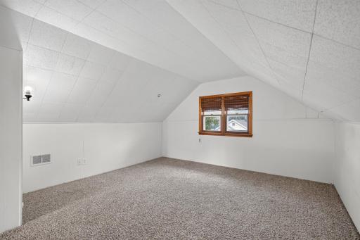3943 Thomas Avenue N, Minneapolis, MN 55412