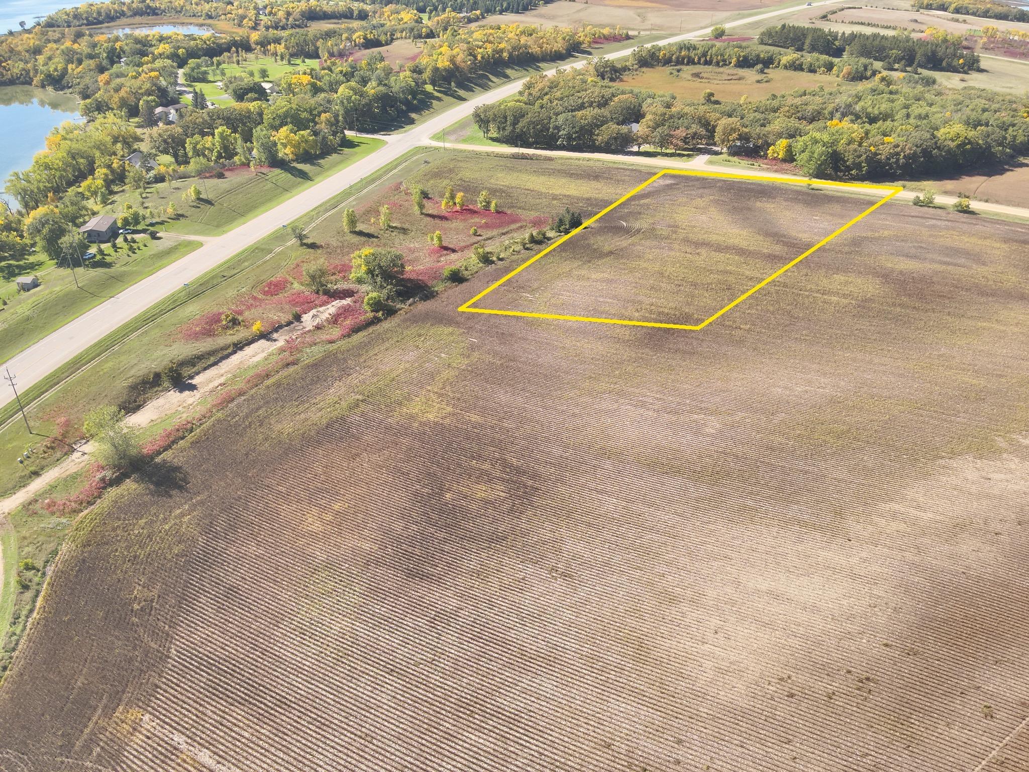 Lot Lines Approximate - Tract B