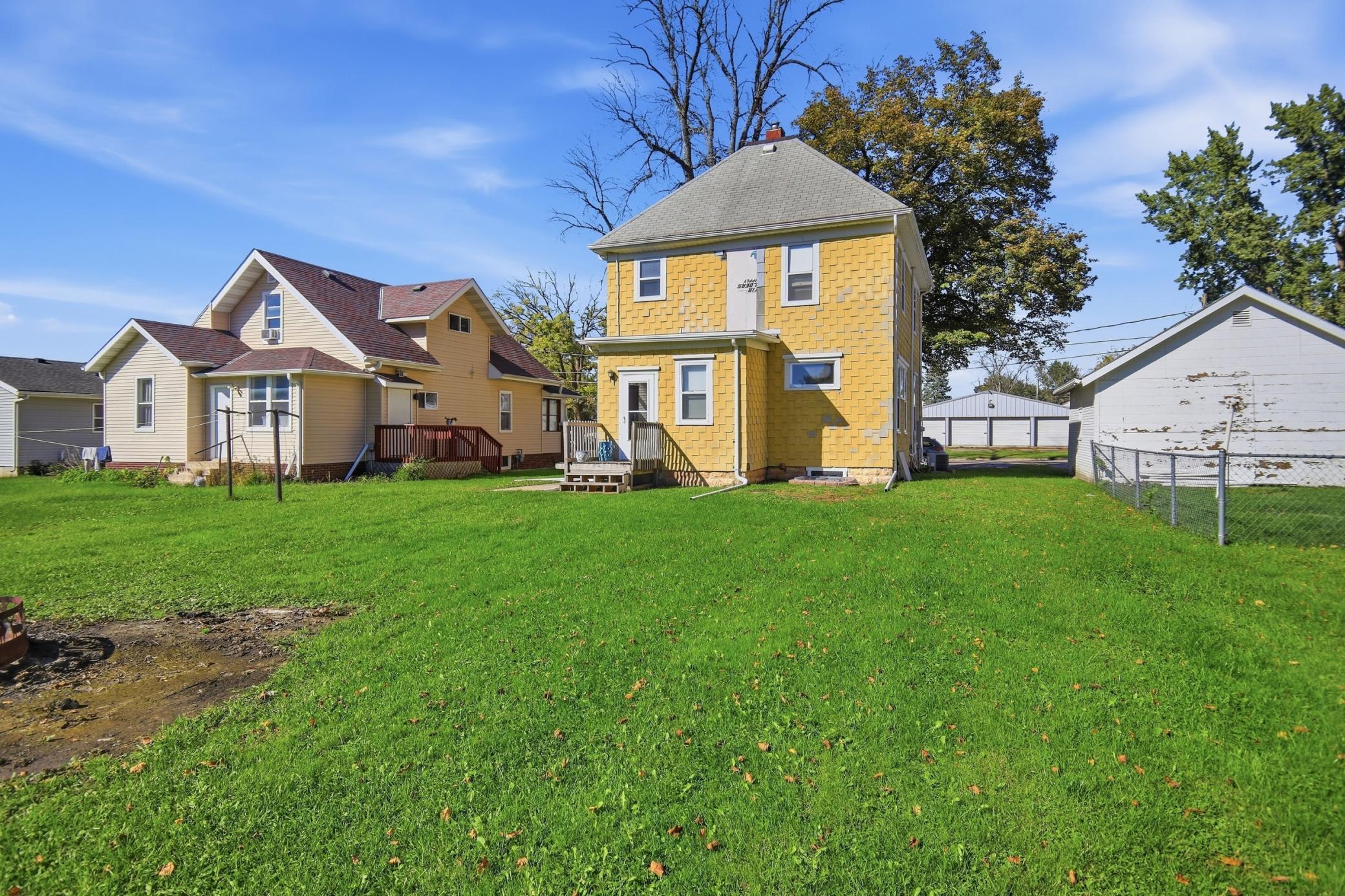 30_808_6th_ave_ne_217.jpg