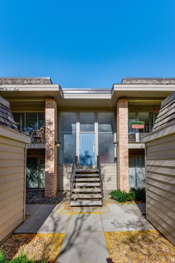 6305 Colony Way, 2B, Edina, MN 55435