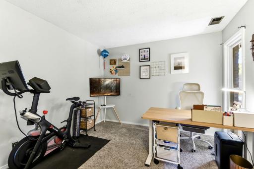 6305 Colony Way, 2B, Edina, MN 55435