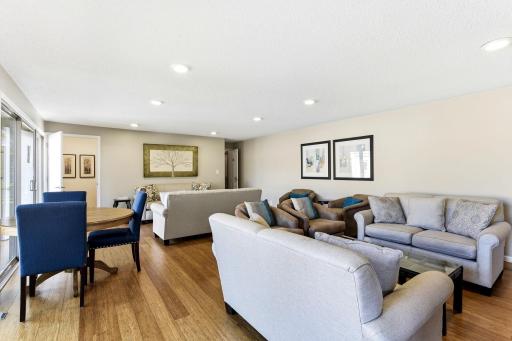 6305 Colony Way, 2B, Edina, MN 55435
