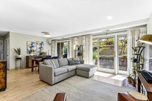6305 Colony Way, 2B, Edina, MN 55435