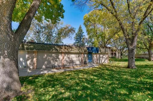 6305 Colony Way, 2B, Edina, MN 55435