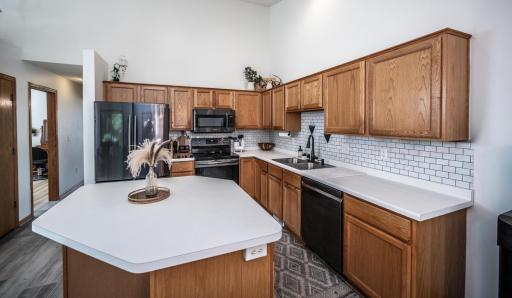 8379 143rd Street W, Apple Valley, MN 55124