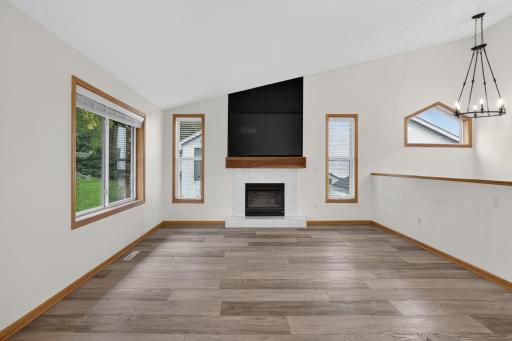 8379 143rd Street W, Apple Valley, MN 55124