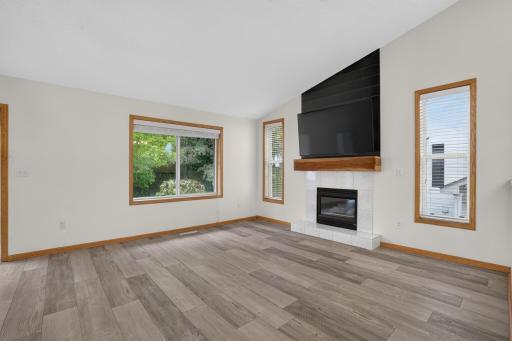 8379 143rd Street W, Apple Valley, MN 55124