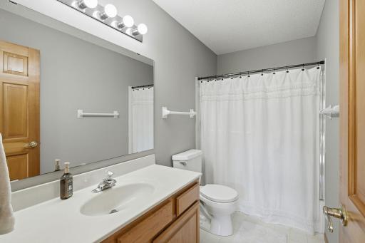 1533 Wexford Court, Eagan, MN 55122