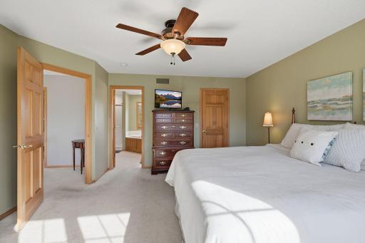 1533 Wexford Court, Eagan, MN 55122