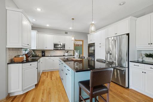 1533 Wexford Court, Eagan, MN 55122