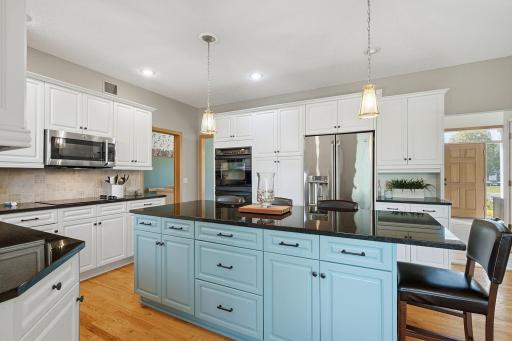 1533 Wexford Court, Eagan, MN 55122