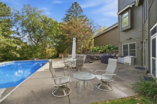 1533 Wexford Court, Eagan, MN 55122
