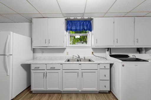 109 10th Avenue SE, Waseca, MN 56093