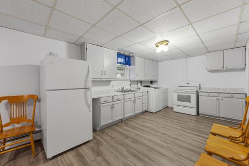 109 10th Avenue SE, Waseca, MN 56093