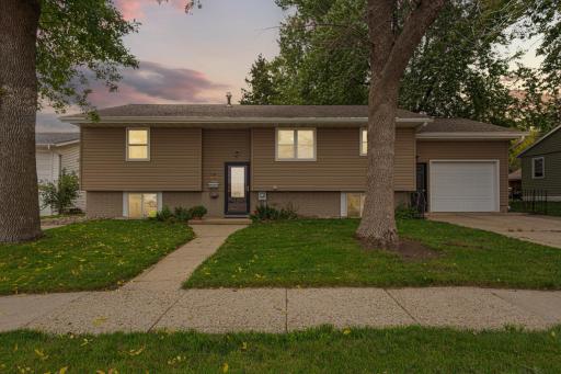 109 10th Avenue SE, Waseca, MN 56093
