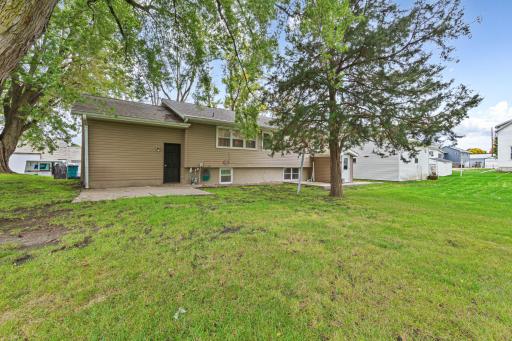109 10th Avenue SE, Waseca, MN 56093