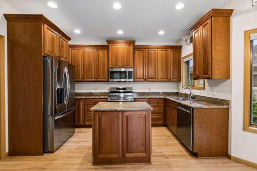 13028 Garvin Brook Lane, Apple Valley, MN 55124