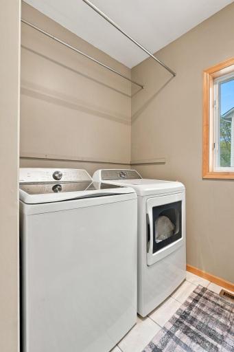 16130 39th Place N, Plymouth, MN 55446