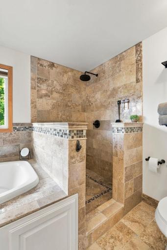 16130 39th Place N, Plymouth, MN 55446