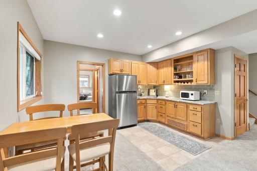 16130 39th Place N, Plymouth, MN 55446