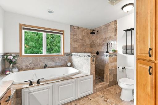 16130 39th Place N, Plymouth, MN 55446