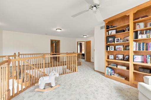 16130 39th Place N, Plymouth, MN 55446