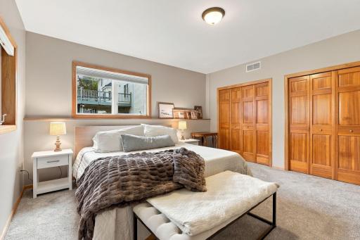16130 39th Place N, Plymouth, MN 55446