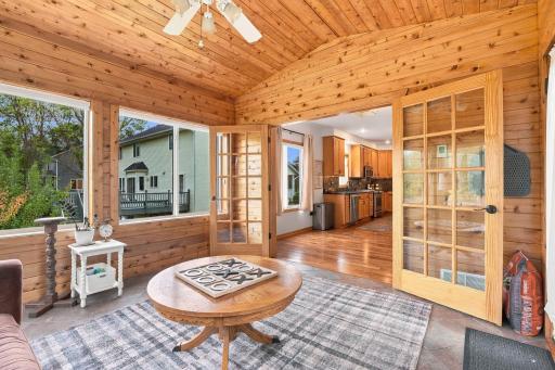 16130 39th Place N, Plymouth, MN 55446