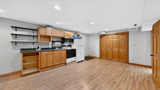 5645 Meadow Drive SE, Rochester, MN 55904