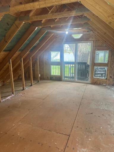 5261 Twin Lake Boulevard E, Brooklyn Center, MN 55429