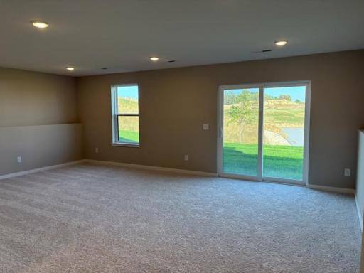 8828 63rd Street S, Cottage Grove, MN 55016