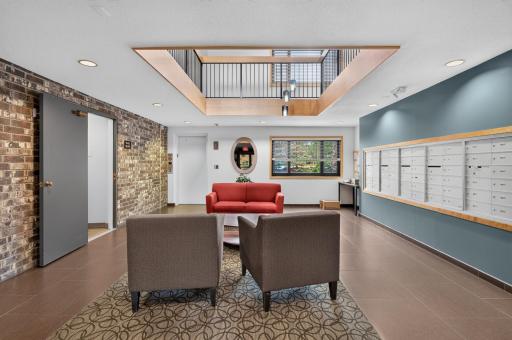 4100 Parklawn Avenue, 104, Edina, MN 55435