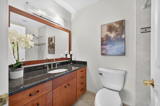 Primary Full Bathroom w/Granite Countertops