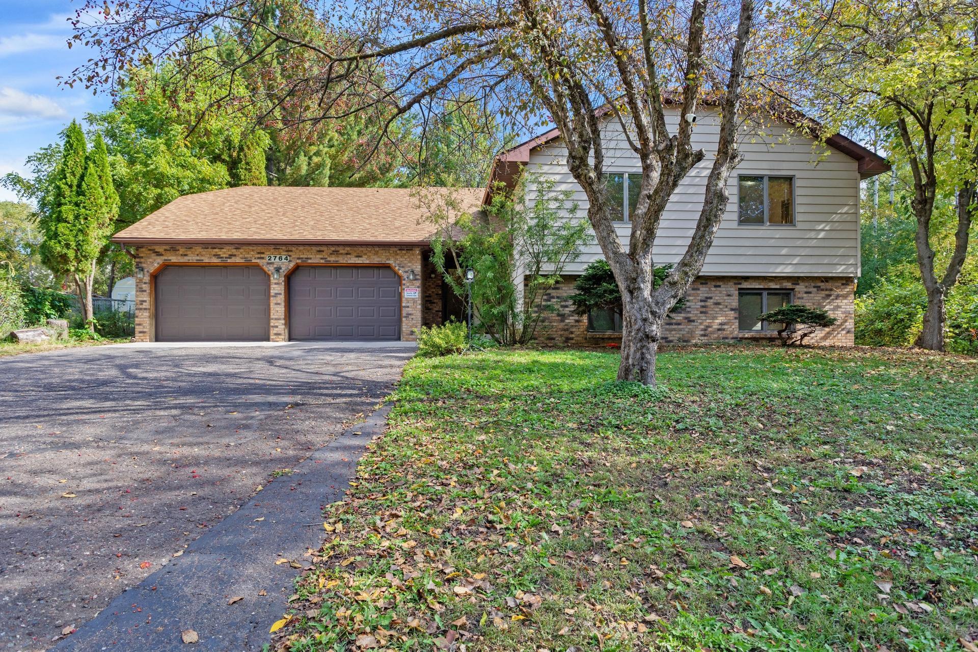 2764 Southlawn Drive, Maplewood, MN 55109