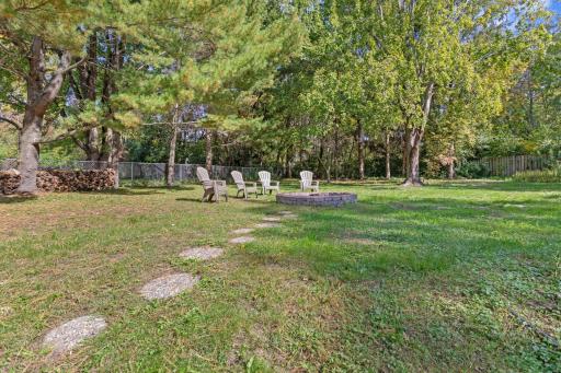 2764 Southlawn Drive, Maplewood, MN 55109
