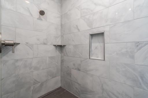 1720 High Tail Lane, Mankato, MN 56001