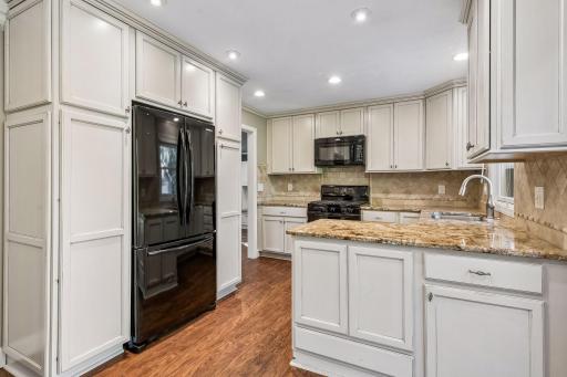 308 Monroe Avenue S, Edina, MN 55343