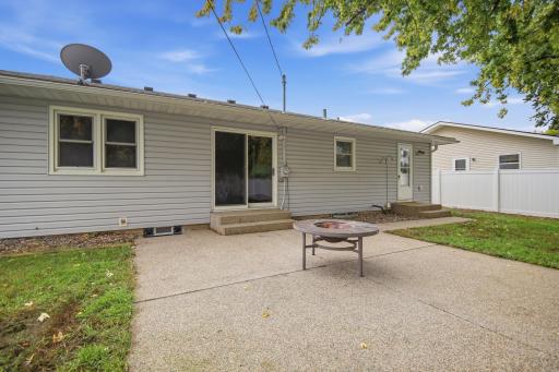 722 14th Street NE, Owatonna, MN 55060