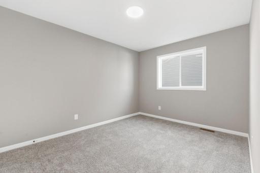 1618 191st Avenue NE, East Bethel, MN 55011